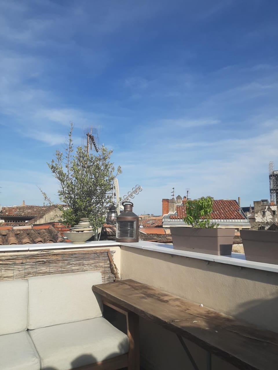 Appartement avec terrasse centre Apartment in Bordeaux