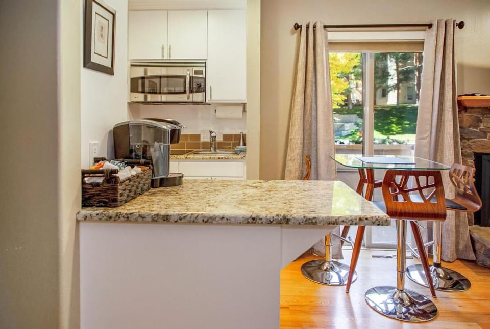Elkhorn Condo Walk to Dollar! House in Sun Valley