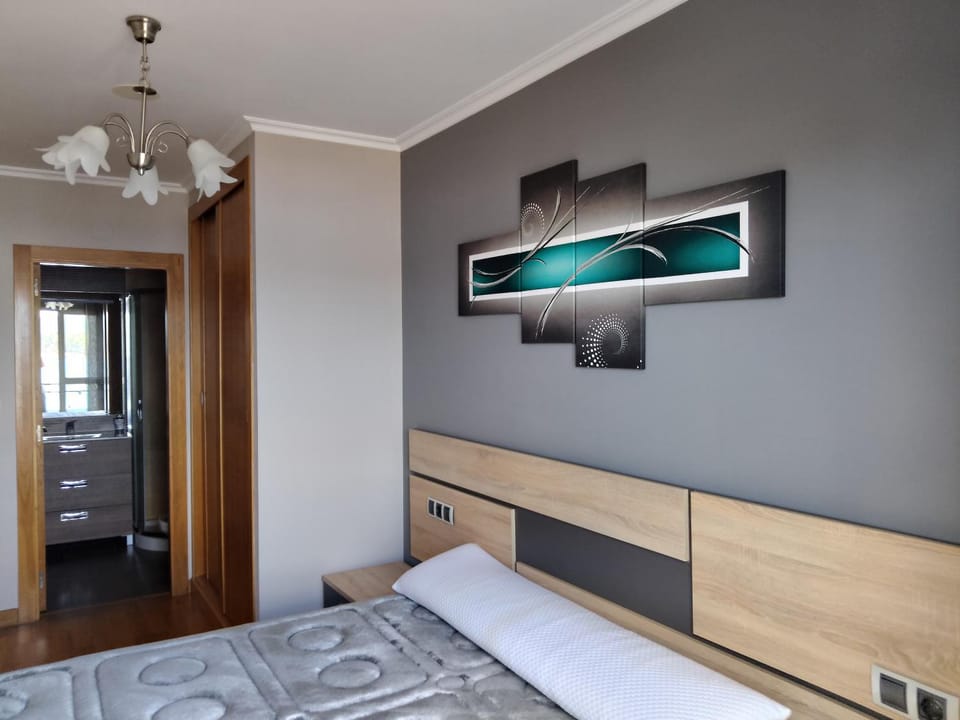 Bed, Photo of the whole room, Bedroom, wardrobe