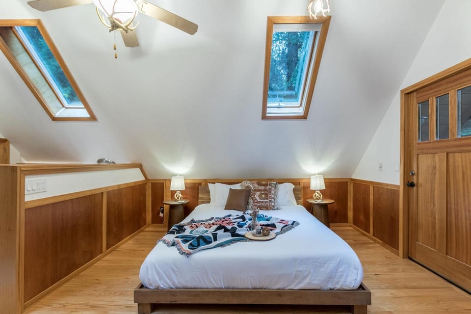 Perch - Juniper Cabin Cabin in Washington
