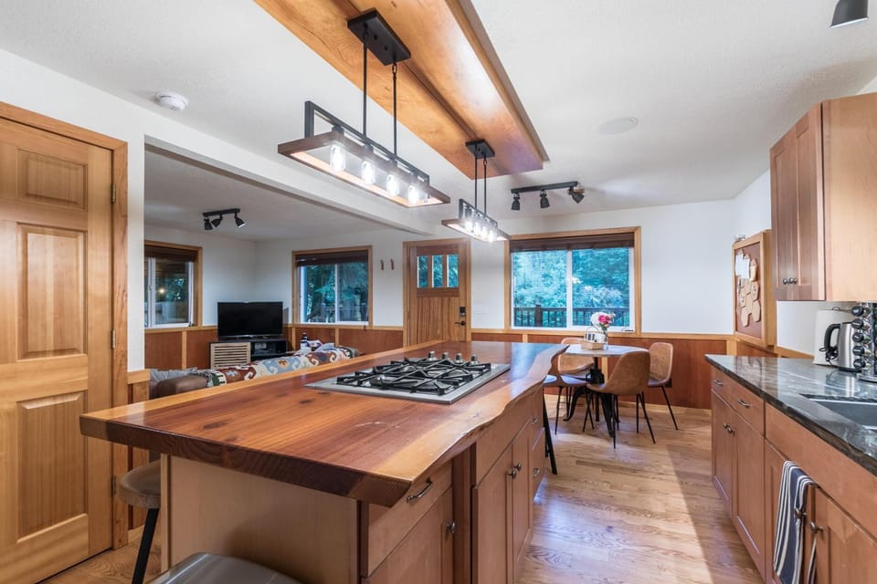 Perch - Juniper Cabin Cabin in Washington