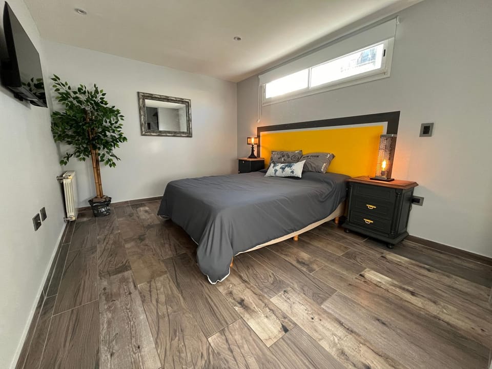 Bed, Bedroom