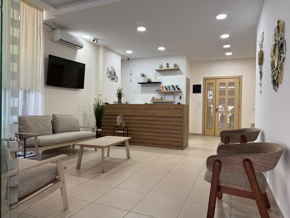 TV and multimedia, Lobby or reception, Seating area