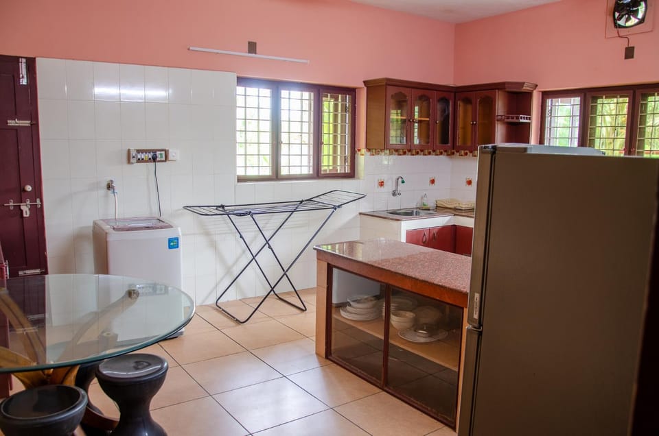 Muralee's Riverside Villa in Kochi House in Kochi