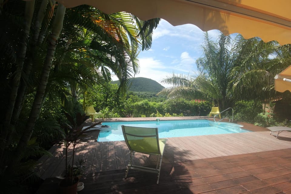 View (from property/room), Garden view, Landmark view, Mountain view, Pool view