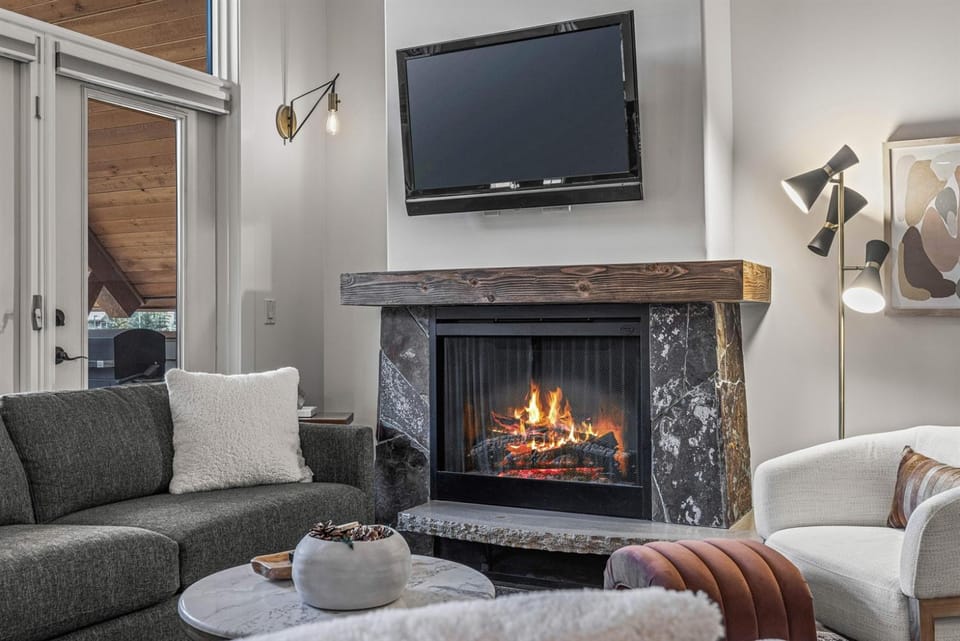 TV and multimedia, fireplace