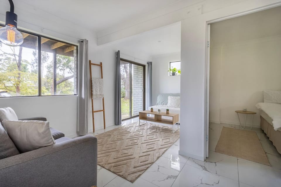 Bush 2 Beach House in Berrara