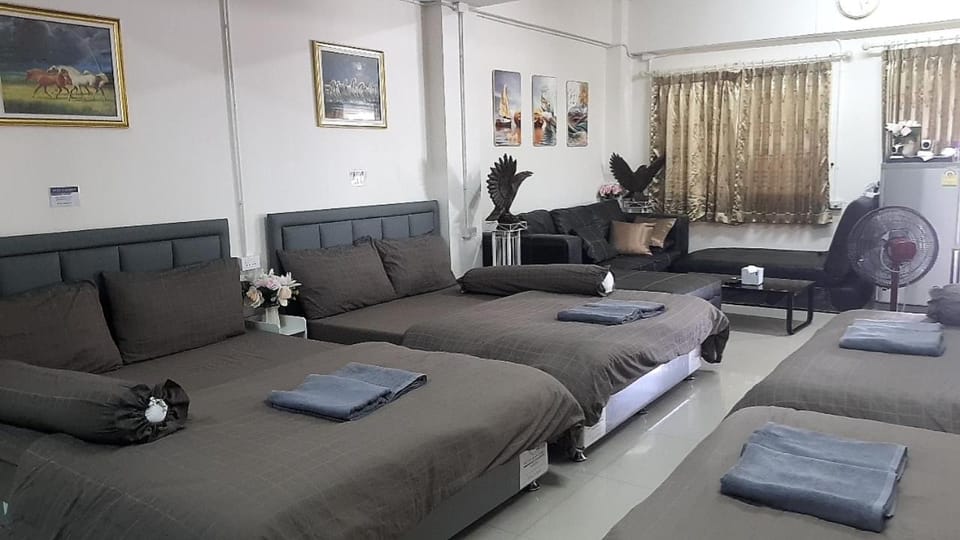 Prime House Bangsaen Apartment in Chon Buri Changwat
