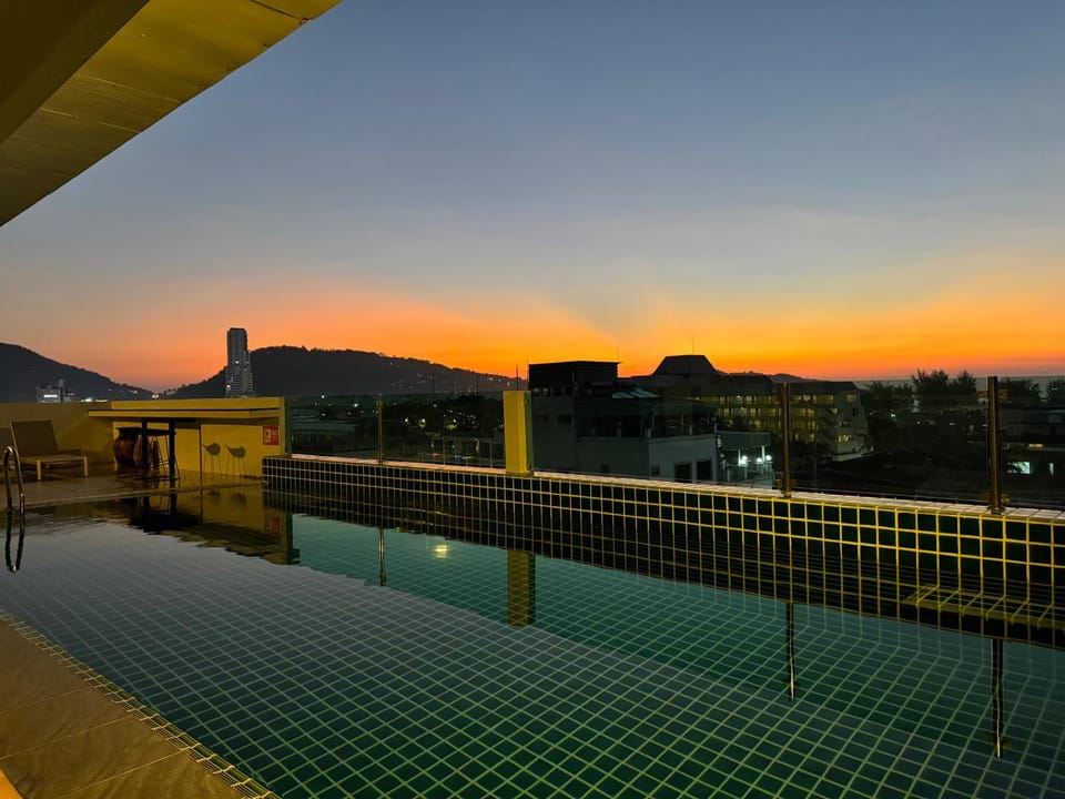 Pool view, Swimming pool, Sunset