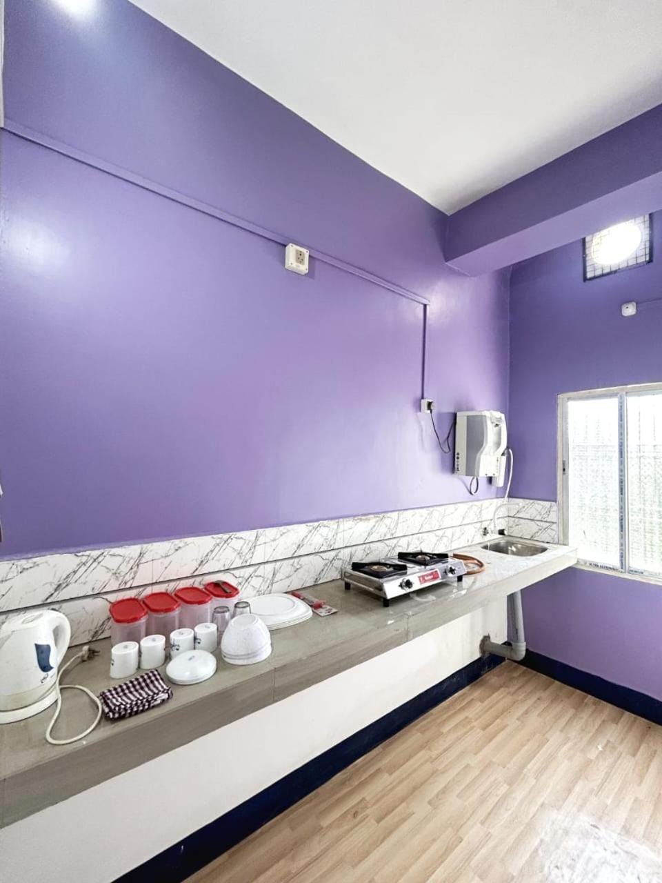Kitchen or kitchenette, kitchen