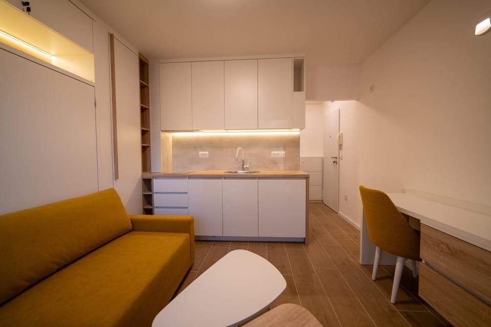 Kitchen or kitchenette, Living room, Seating area