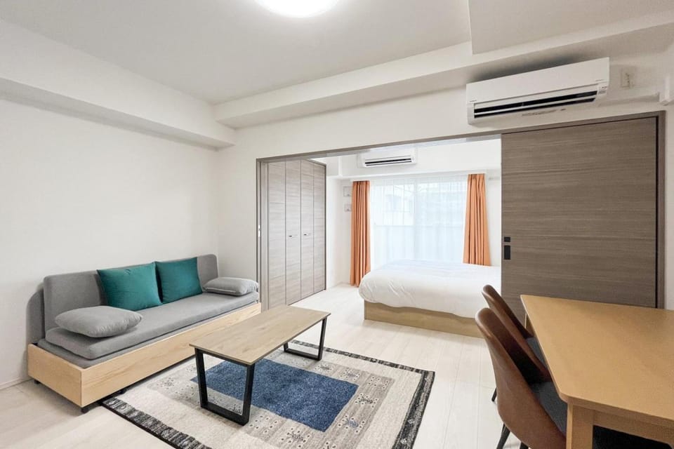 Living room, Seating area, air conditioner