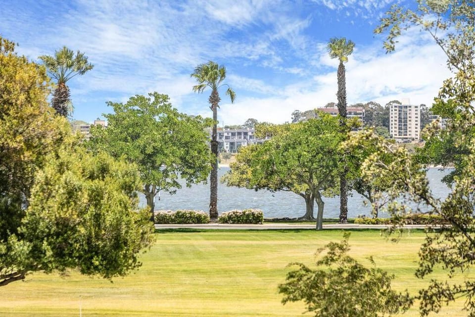 Natural landscape, City view, River view