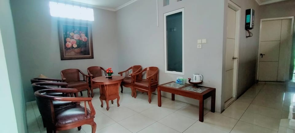 Griya Bausasran Bed and Breakfast in Yogyakarta