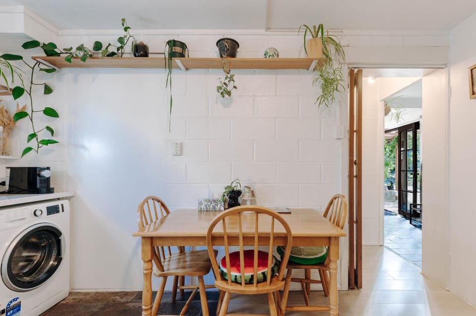 Dining area, washing machine