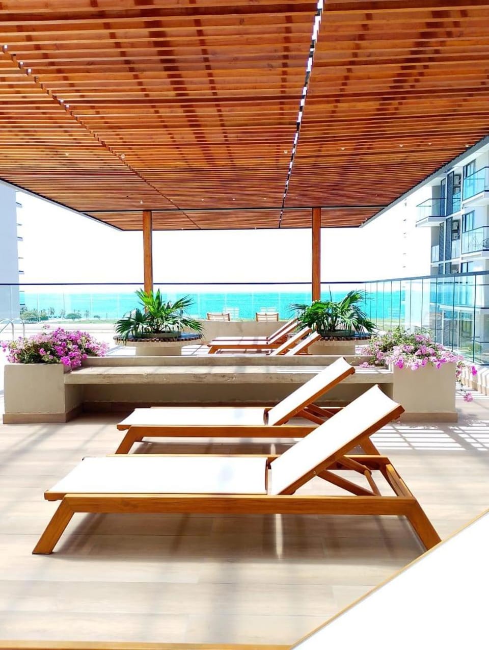 Sea view, Swimming pool, sunbed