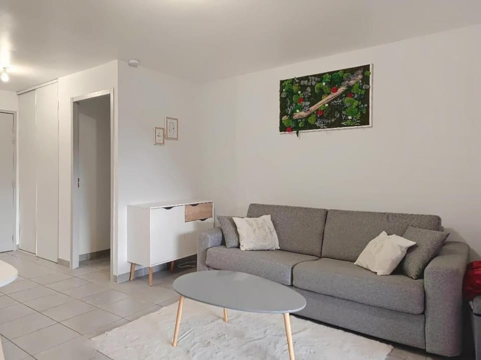 Appartement T2 avec terrasse sud Apartment in Rochefort-du-Gard