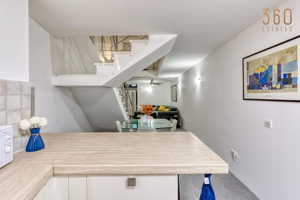 Kitchen or kitchenette, dishwasher, minibar, oven, pet friendly, stove