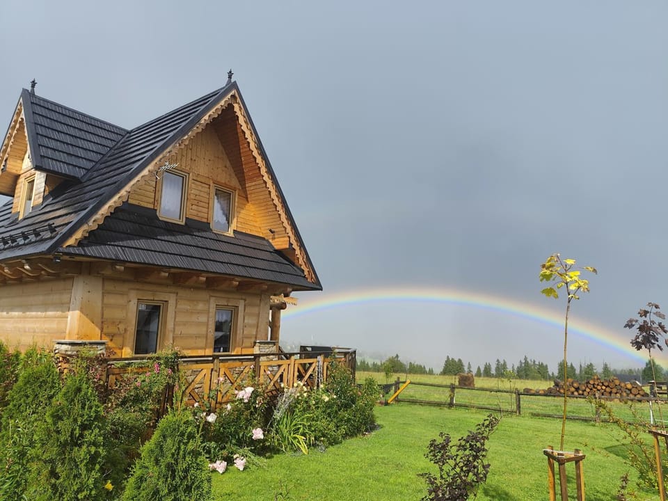 Zymbiańsko Chałupa 2 z jacuzzi Chalet in Lesser Poland Voivodeship
