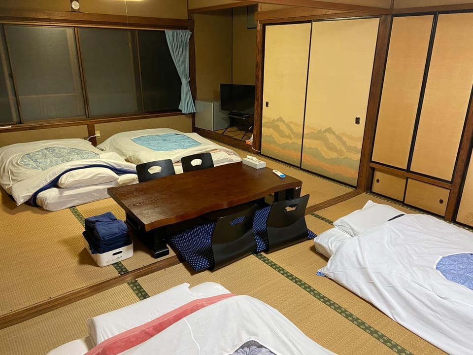 Public Bath, Family, Quiet street view, Inner courtyard view, bidet, heating, internet, locker, towels, washing machine, air conditioner