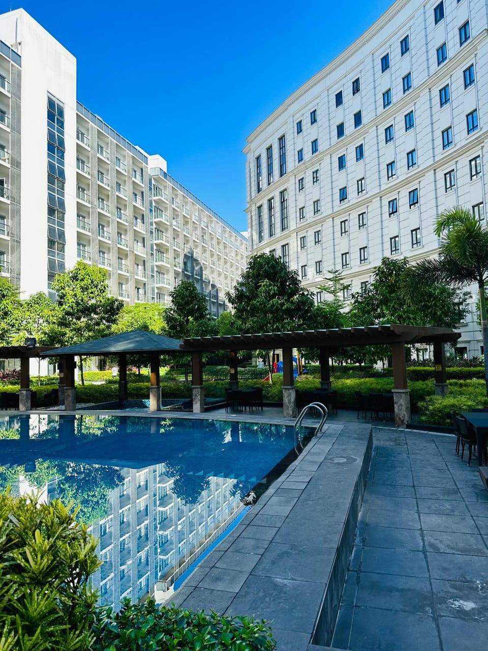 81 Newport Blvd Cluster 4 Unit B 3rd flr by Rechelle Nunag Apartment hotel in Pasay