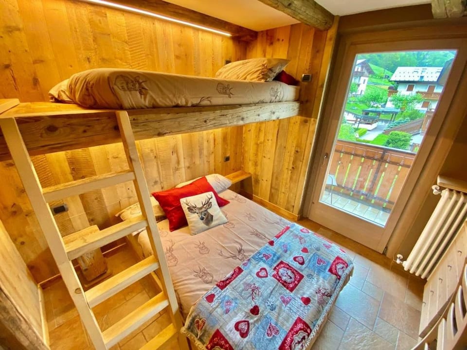 Property building, Living room, Bedroom