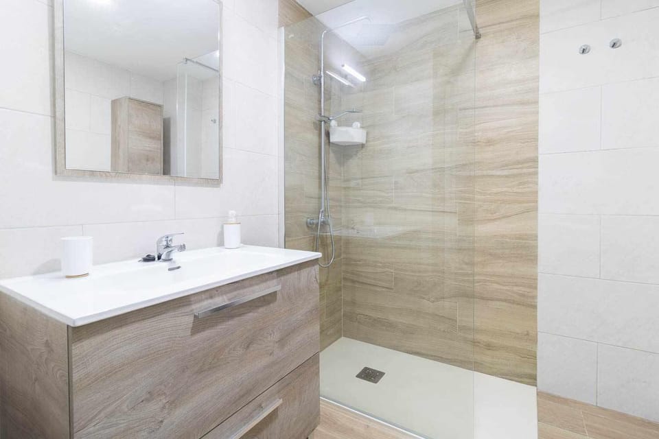Shower, Bathroom