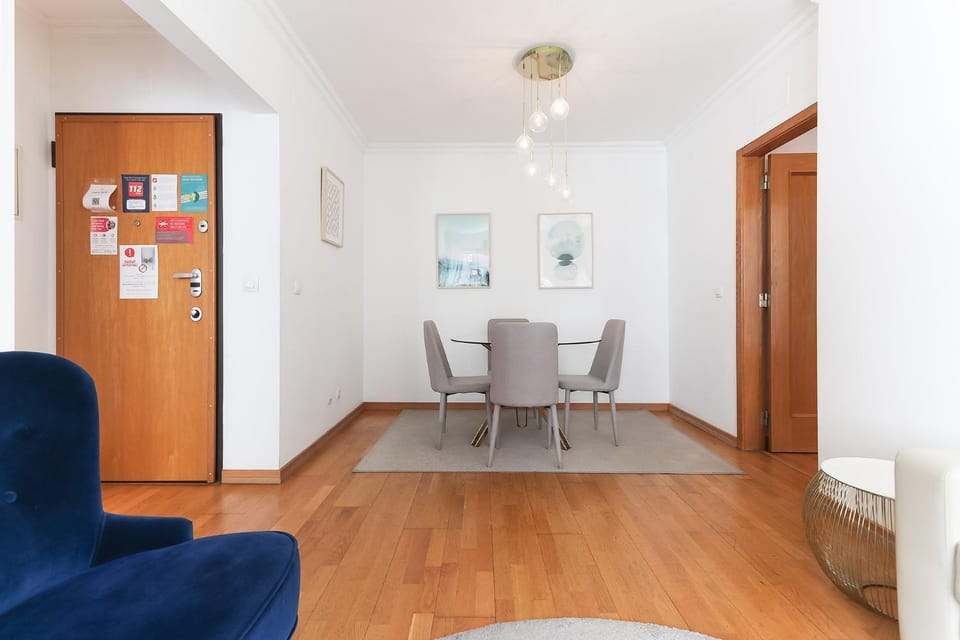 Laranjeiras Design by Homing Apartment in Lisbon