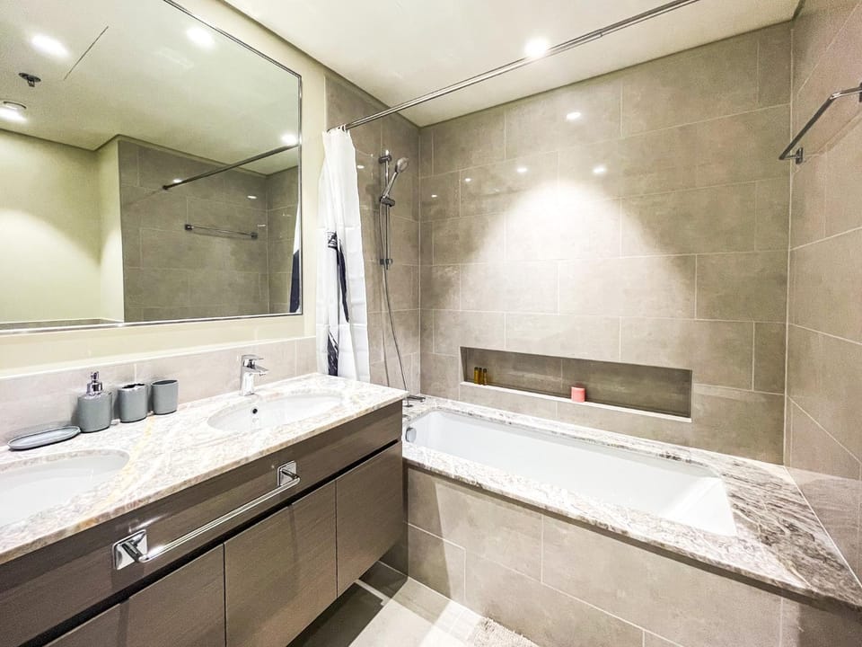 Cozy Apartment with City Views Next to Burj Khalifa 166FO1-2 Apartment in Dubai
