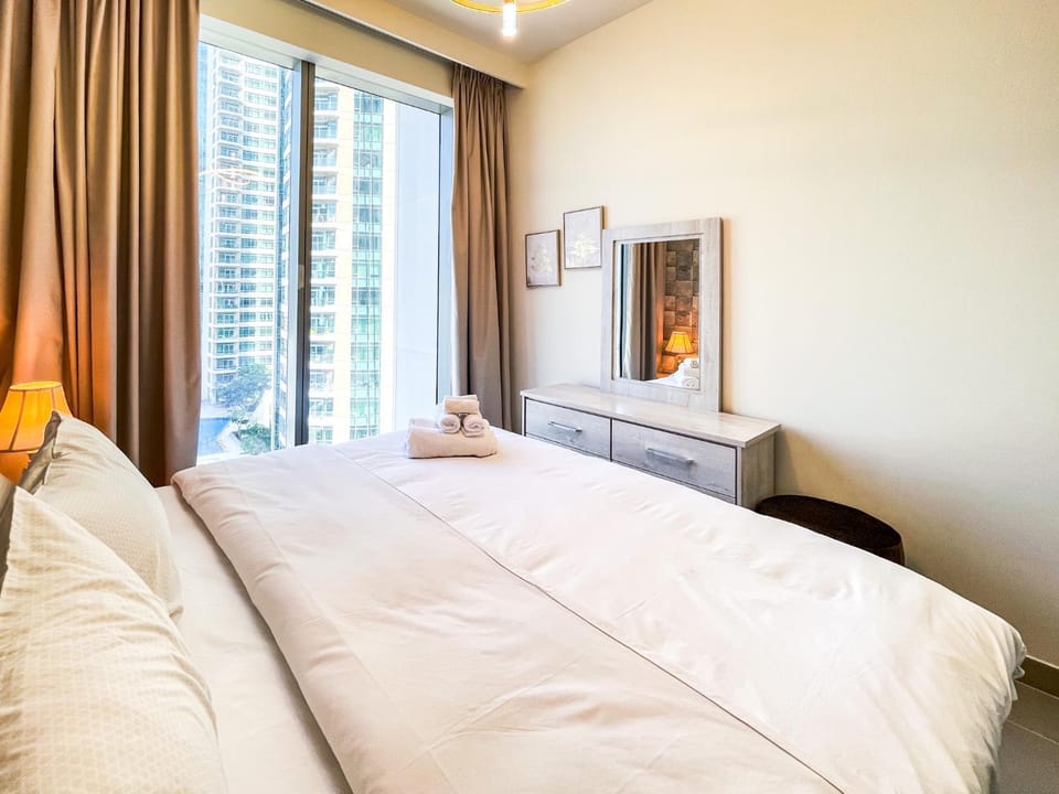 Cozy Apartment with City Views Next to Burj Khalifa 166FO1-2 Apartment in Dubai