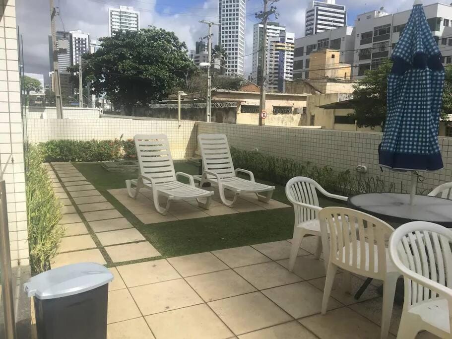Garden, Swimming pool