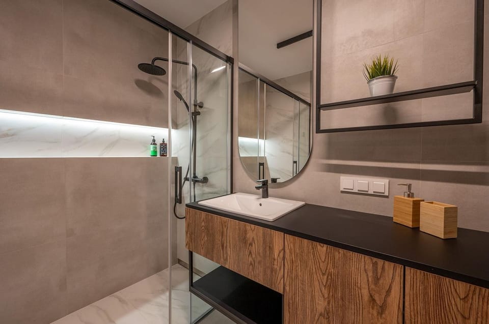 Shower, Bathroom