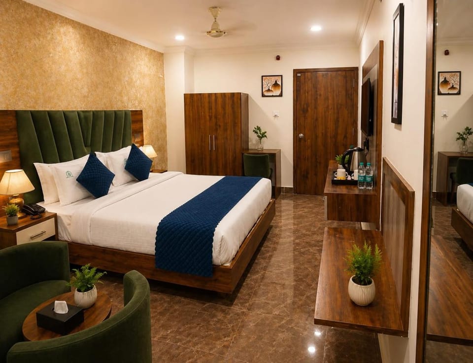 IndiGo Line Hotel- Banjara Hills X Road- Beside Paradise Biryani Restaurant Hotel in Hyderabad