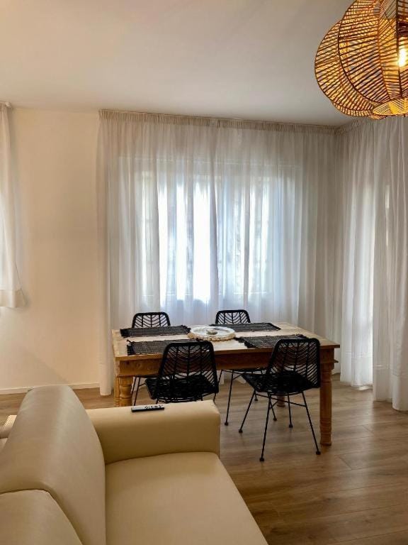 Living room, Seating area, Dining area