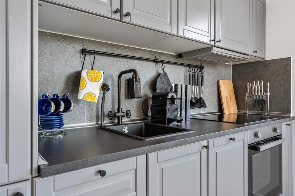 Coffee/tea facilities, Kitchen or kitchenette, pet friendly, stove