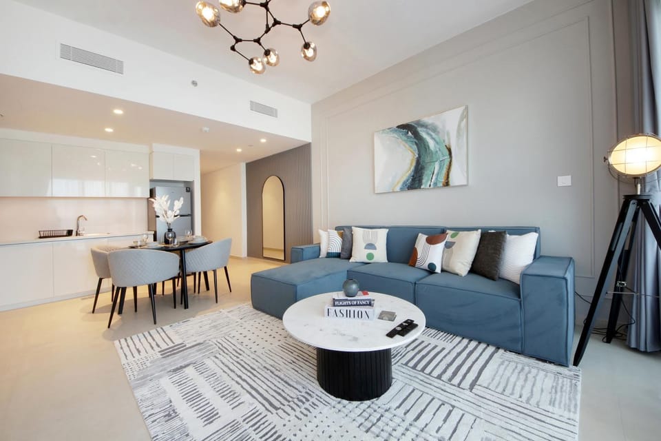 Kitchen or kitchenette, Seating area, Dining area