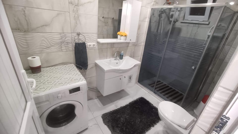Toilet, Bathroom