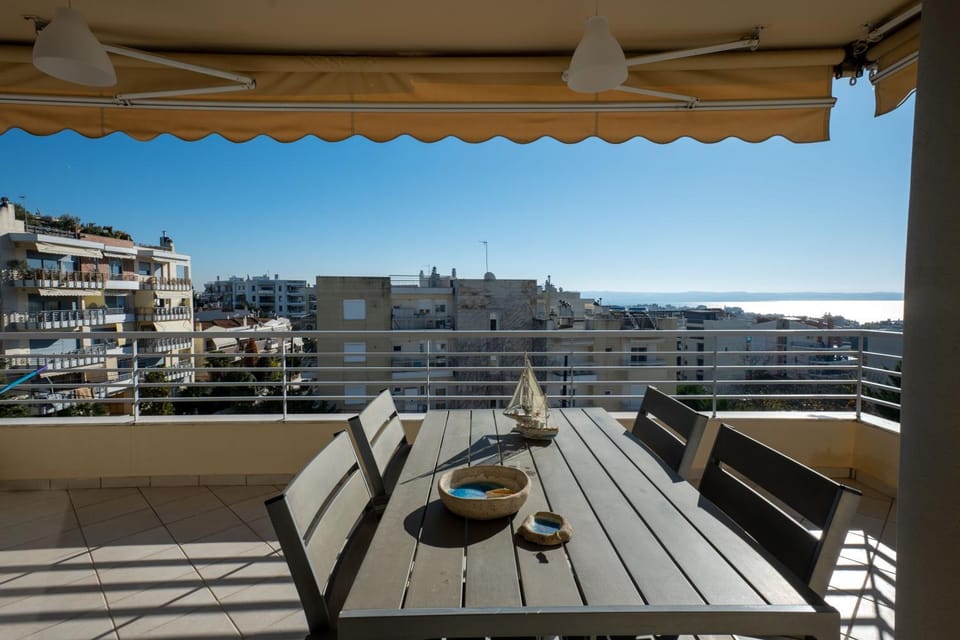 Balcony/Terrace, Seating area, City view, Sea view