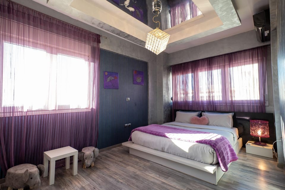 Bed, Photo of the whole room, Bedroom, air conditioner