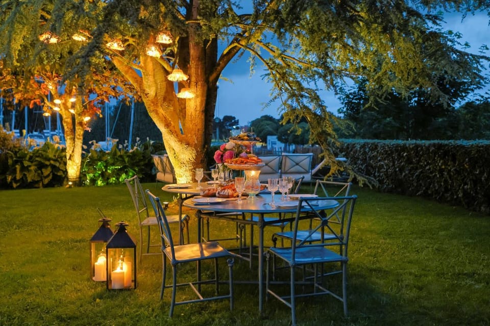 Garden, Dining area, Garden view