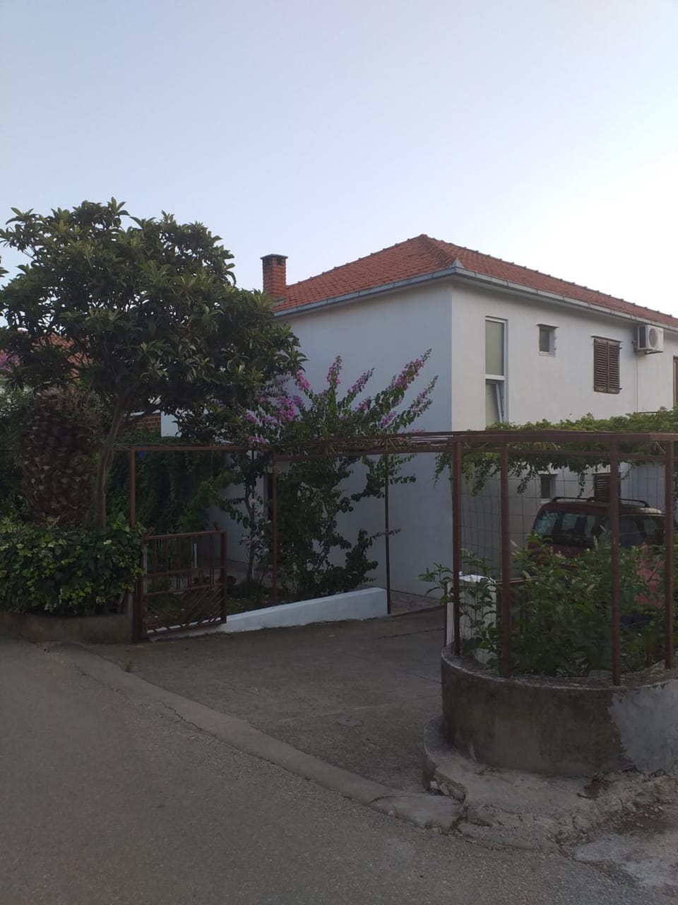 Property building, Day