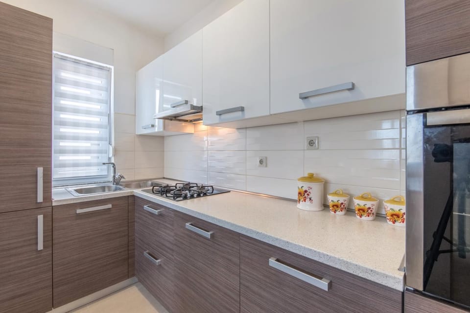Coffee/tea facilities, Kitchen or kitchenette, On site, Family, Inner courtyard view