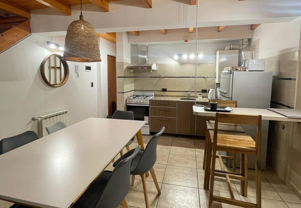 RentUp - Cómodo y luminoso dúplex en el corazón de Bariloche Apartment in San Carlos Bariloche
