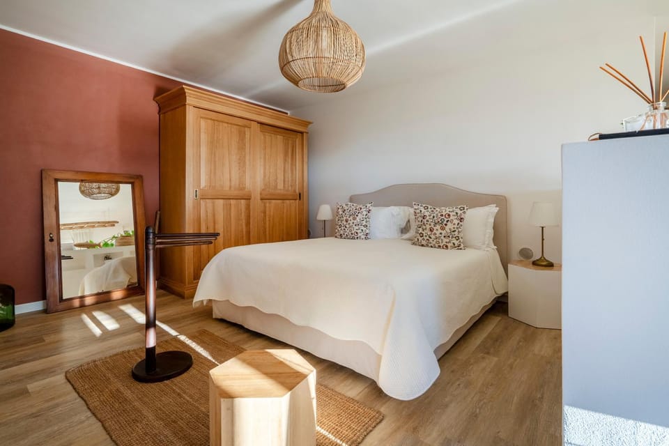 Living room, Bedroom