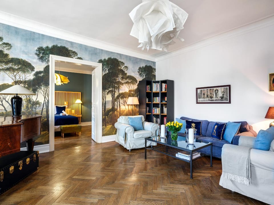 Library, Living room, Seating area