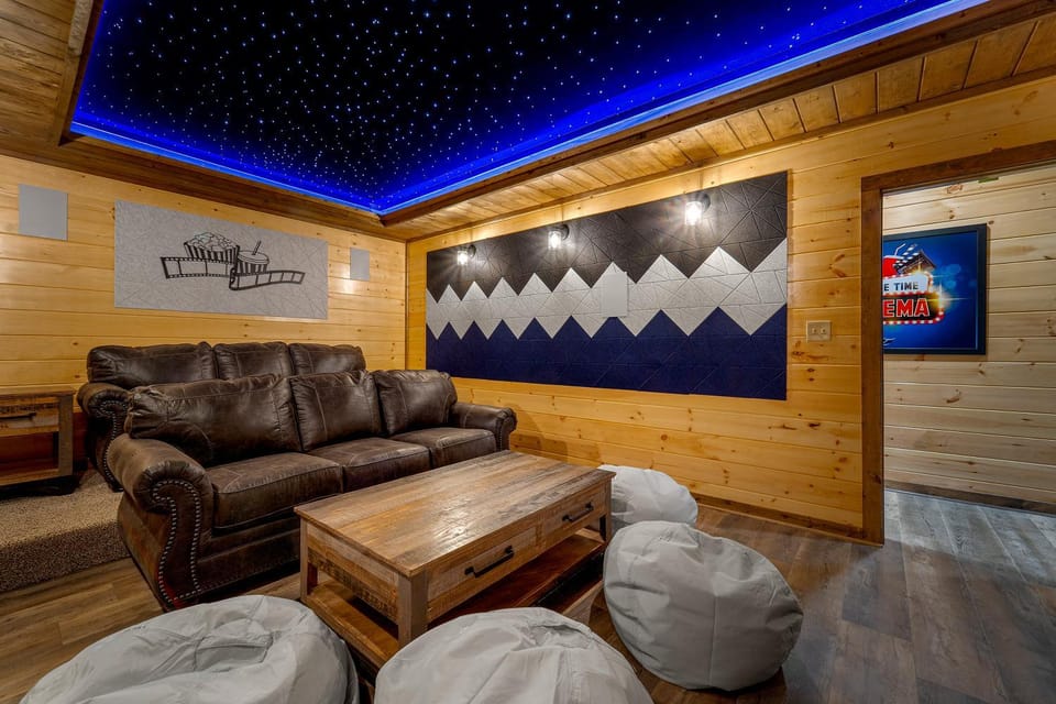 TV and multimedia, Seating area