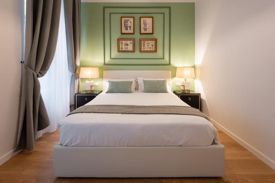 Bed, Photo of the whole room, Decorative detail, internet, air conditioner