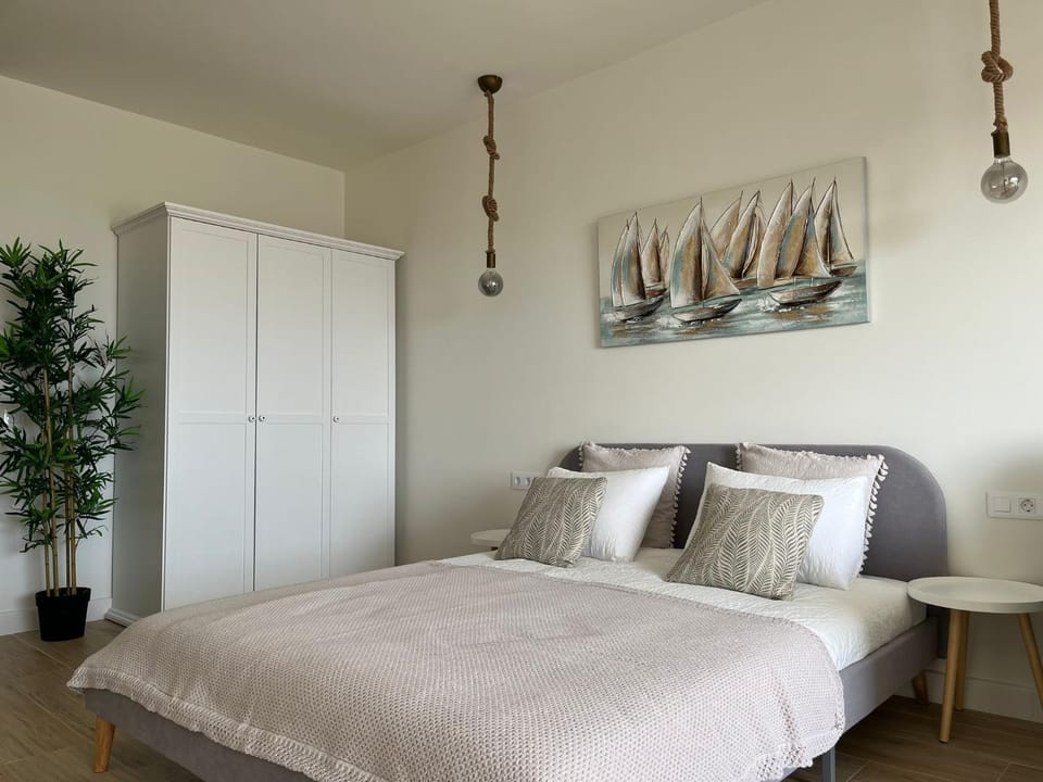 Bed, Bedroom, wardrobe