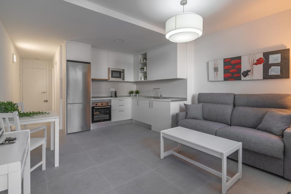 Kitchen or kitchenette, Living room, Dining area, pet friendly, stove