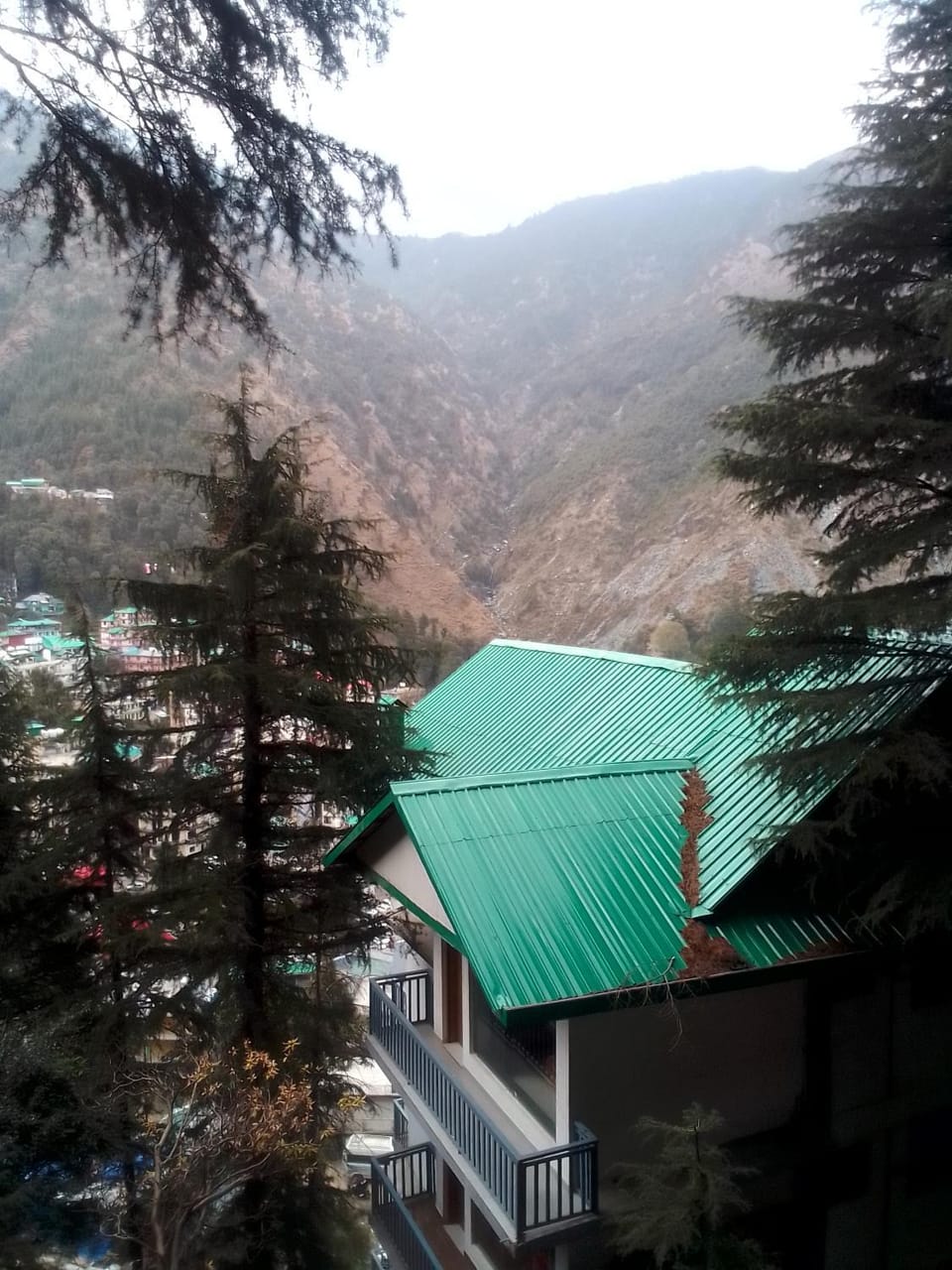 Himalayan Triund Hill View Hostel Vacation rental in Punjab, India